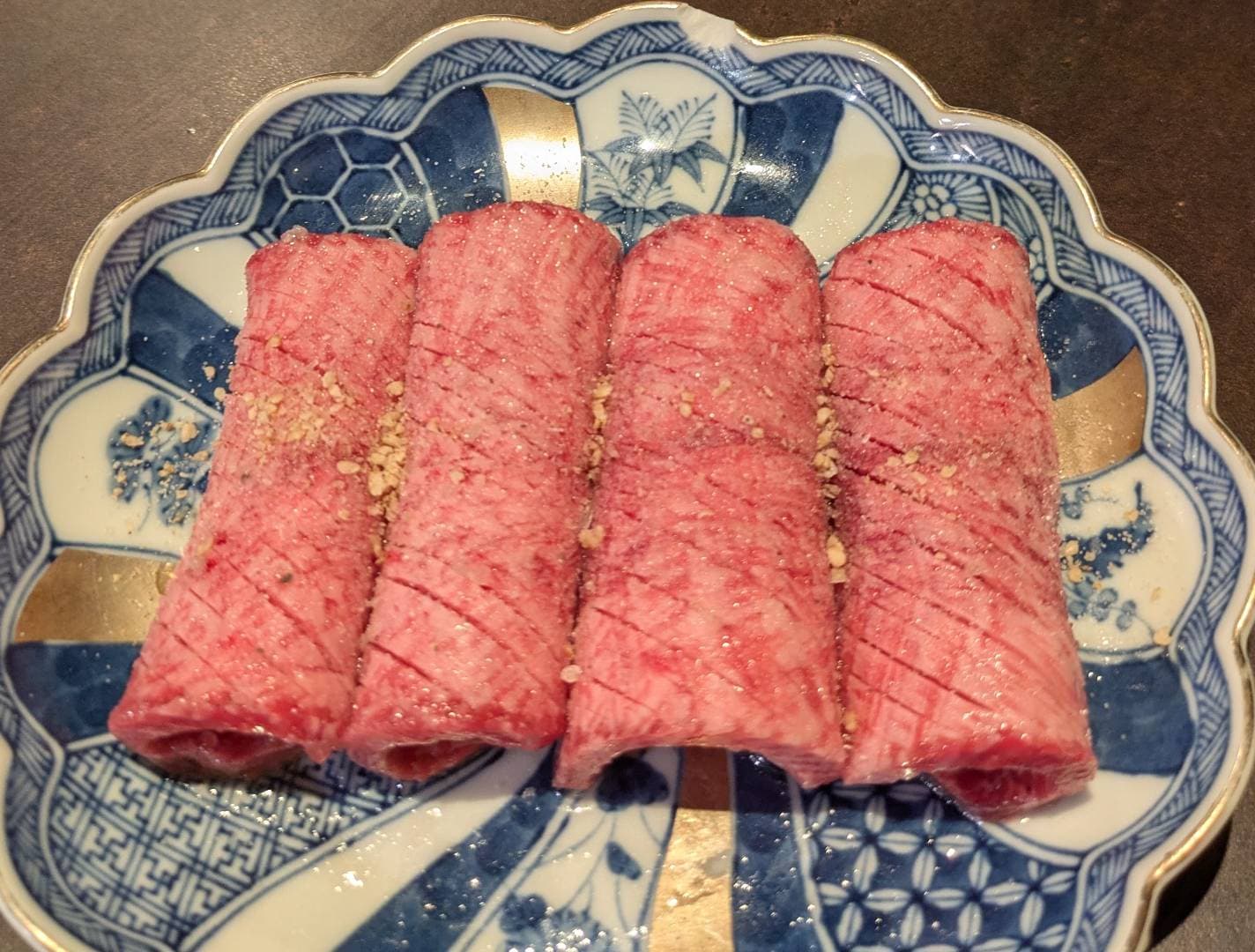 京風のお出汁で食べる焼肉屋さん