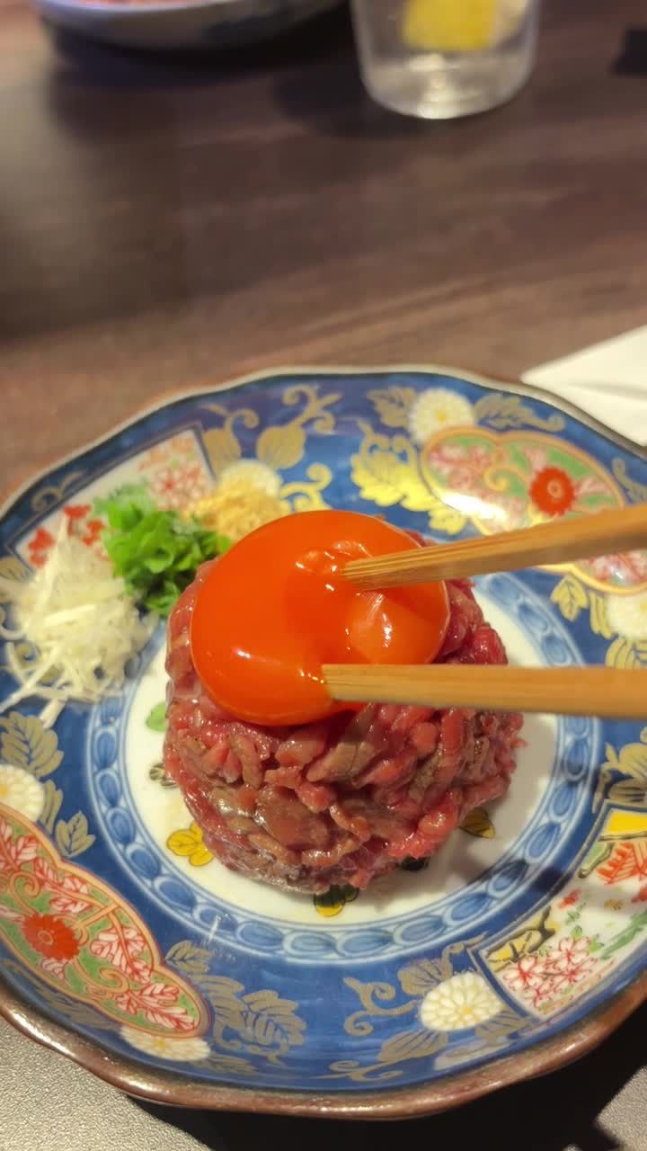 1年半ぶりの再訪!渋谷の洗練された和モダン空間で味わう上質赤身肉と絶品タン元